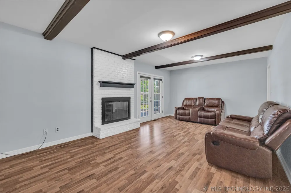 1331 S 76th EastAvenue Tulsa, OK 74112