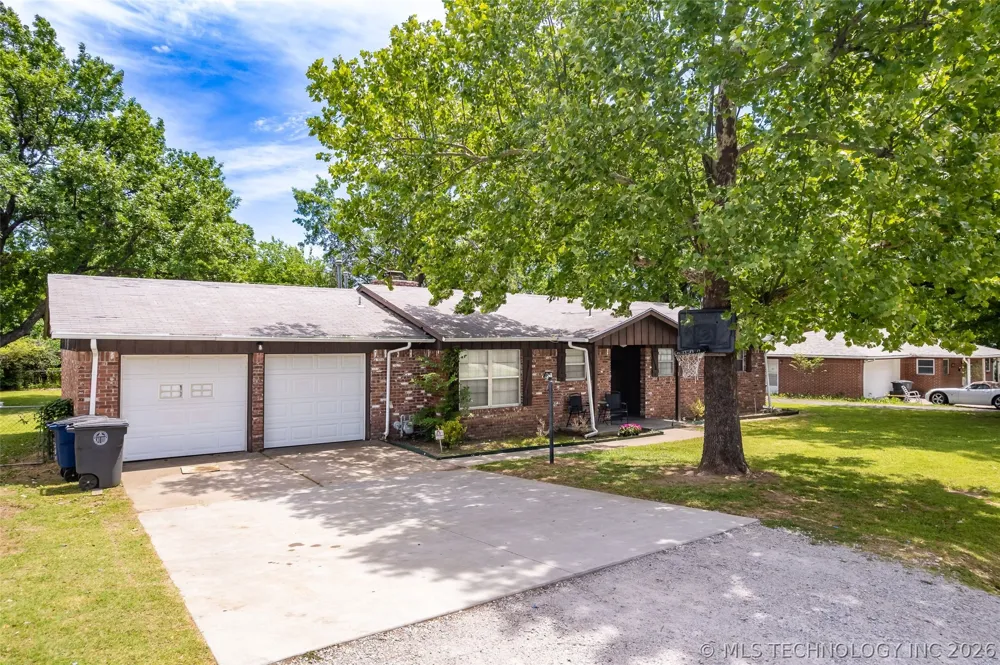 1331 S 76th EastAvenue Tulsa, OK 74112