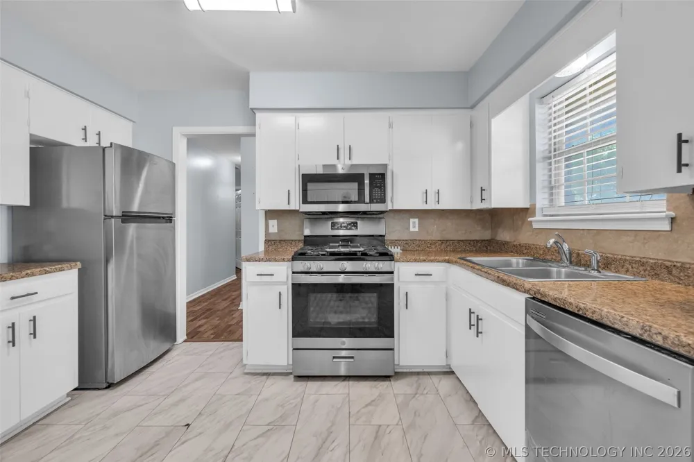 1331 S 76th EastAvenue Tulsa, OK 74112