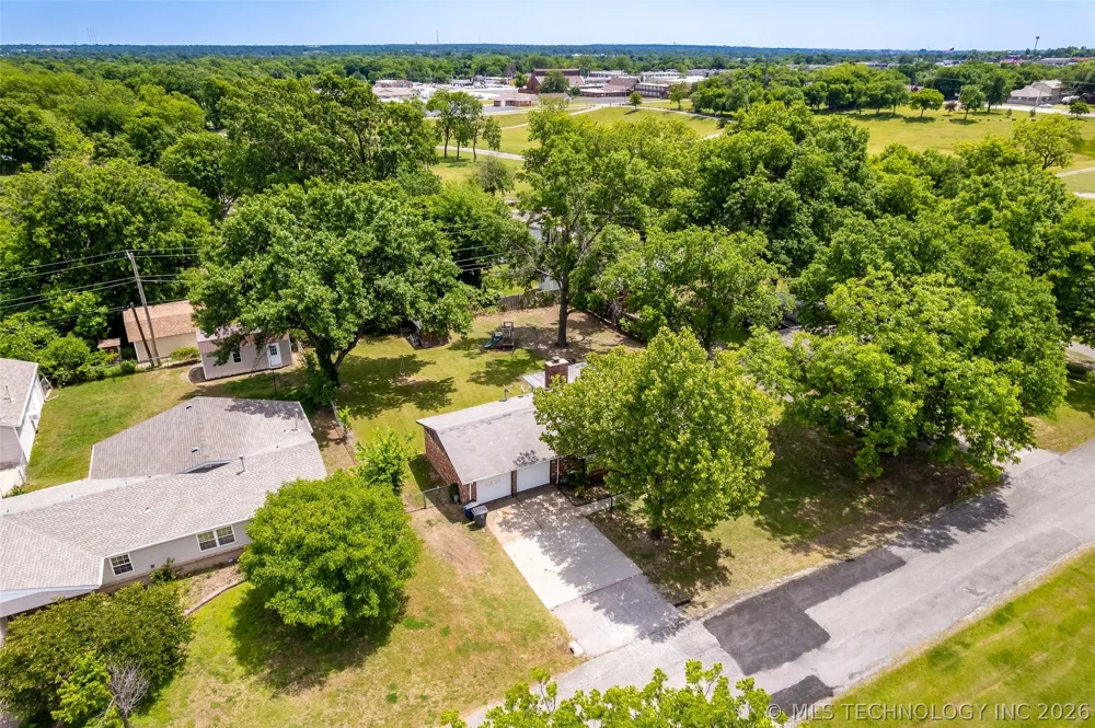 1331 S 76th EastAvenue Tulsa, OK 74112