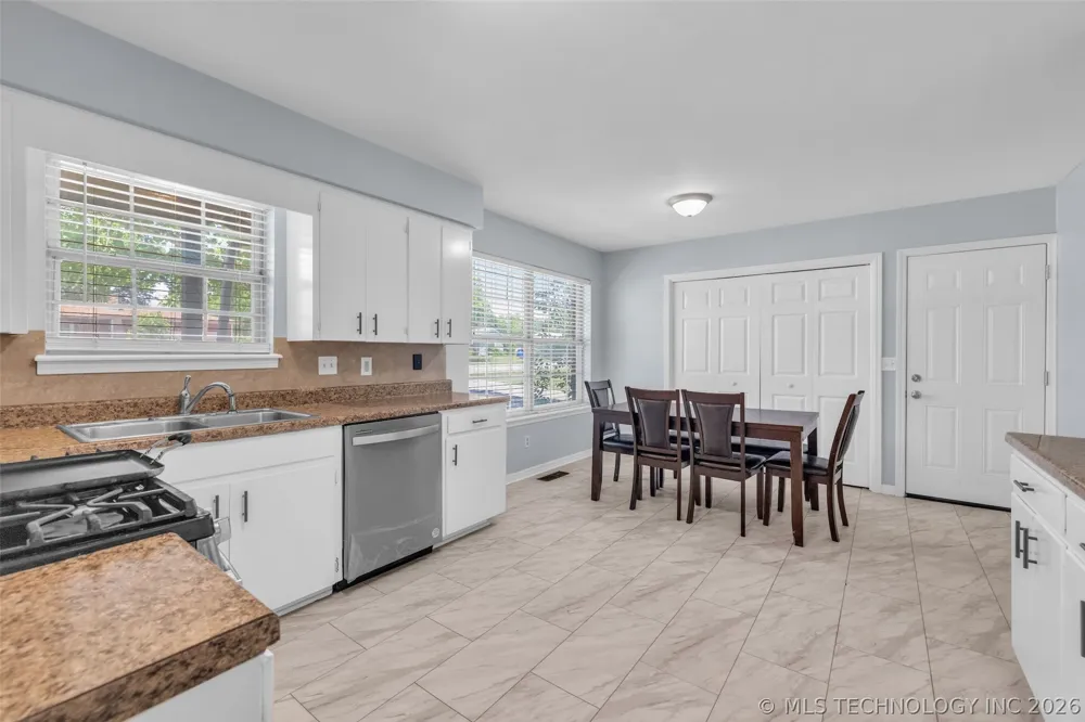 1331 S 76th EastAvenue Tulsa, OK 74112