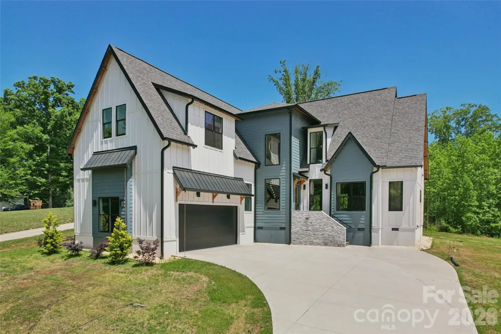 3078 Mountain Creek Drive Sherrills Ford, NC 28673