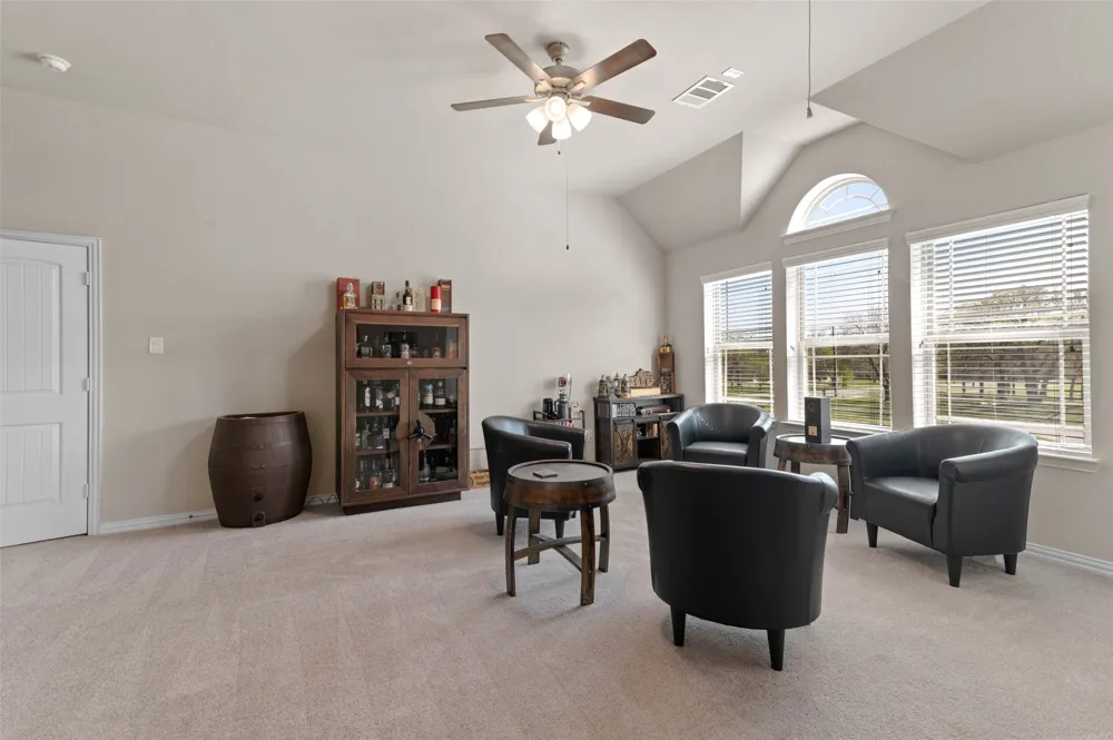 800 Beckington Drive Shady Shores, TX 76208
