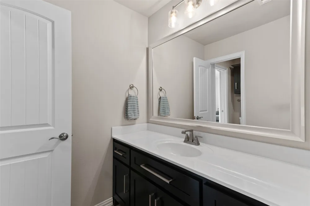 800 Beckington Drive Shady Shores, TX 76208
