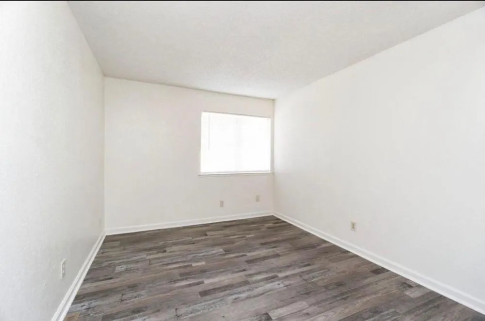 4747 Woodrow Avenue #122 Fresno, CA 93726