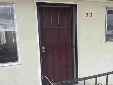 913 Highland Avenue