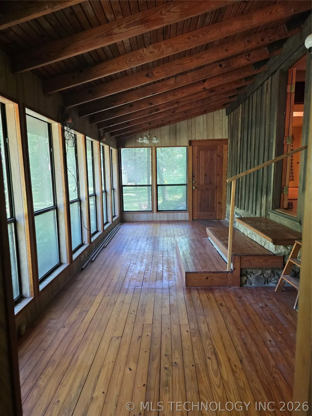 20453 E Whipperwill Road Tahlequah, OK 74464