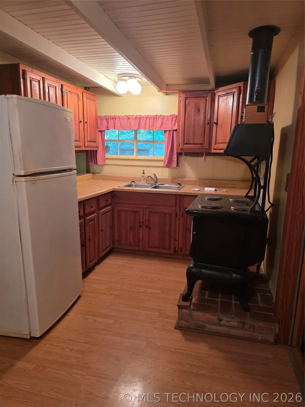 20453 E Whipperwill Road Tahlequah, OK 74464