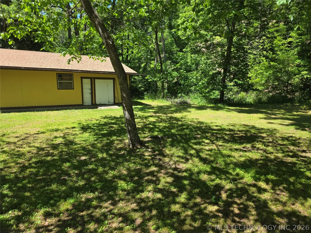 20453 E Whipperwill Road Tahlequah, OK 74464