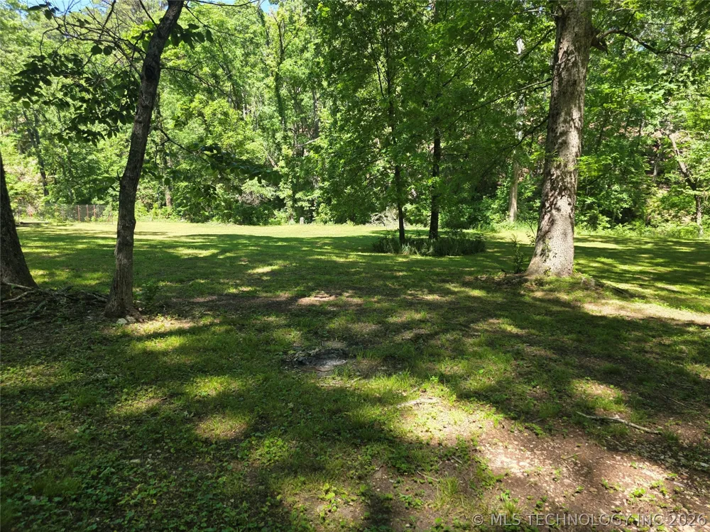 20453 E Whipperwill Road Tahlequah, OK 74464