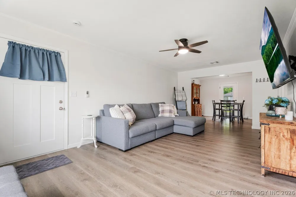 1925 B STREET NE Miami, OK 74354