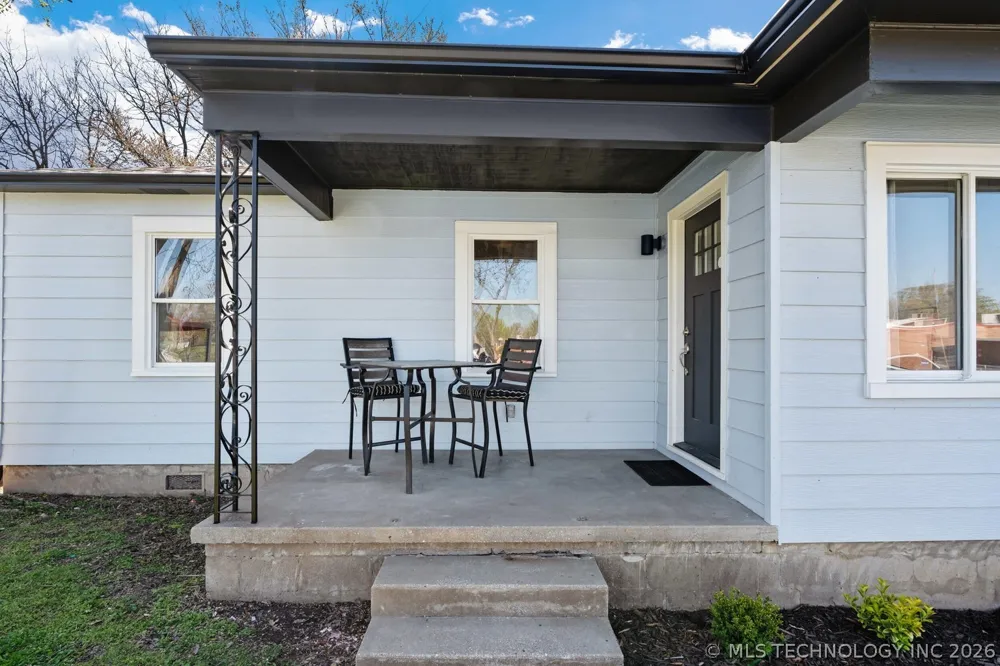 1925 B STREET NE Miami, OK 74354