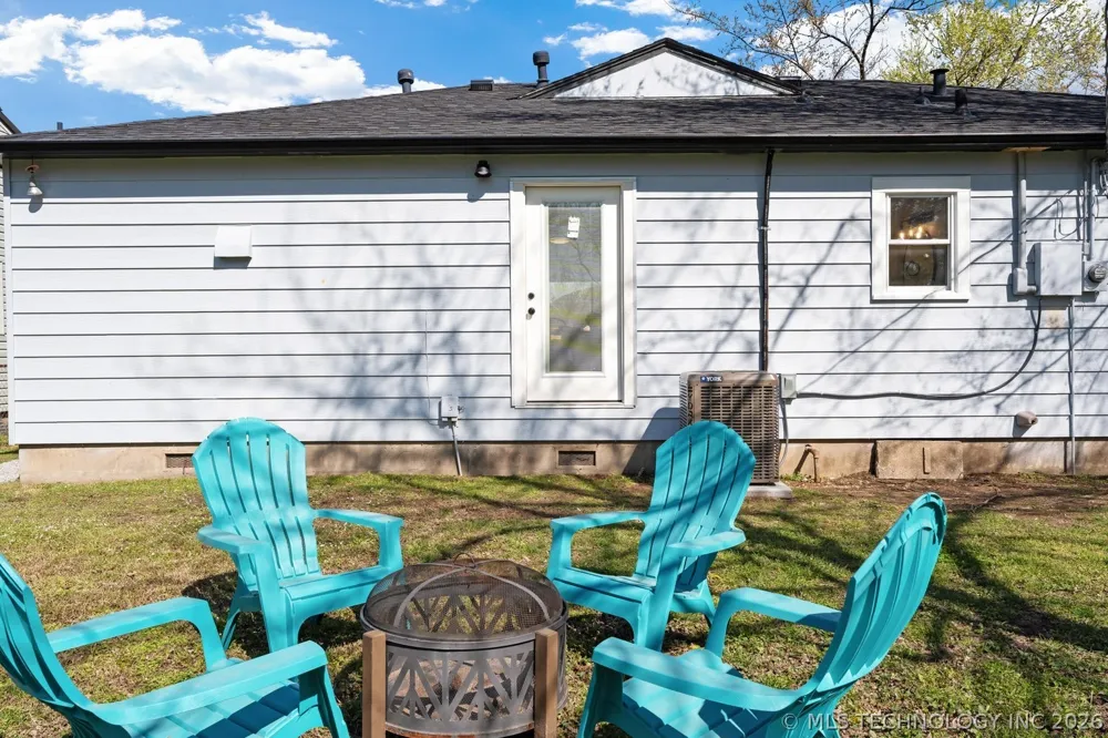 1925 B STREET NE Miami, OK 74354