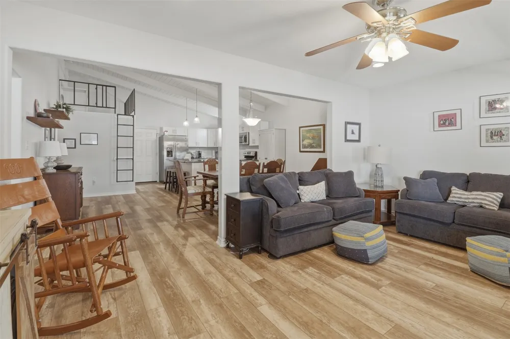 136 Harvest Trail Tow, TX 78672