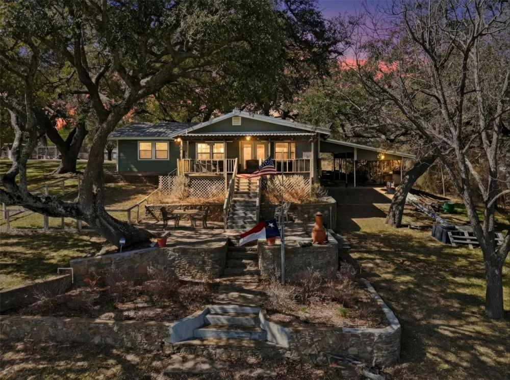 136 Harvest Trail Tow, TX 78672