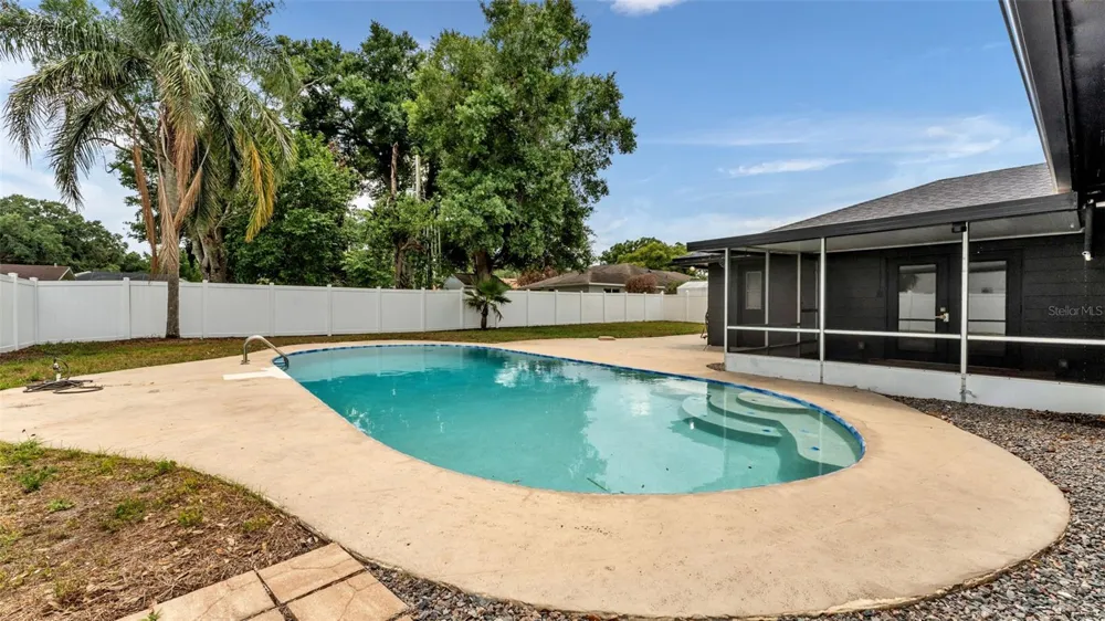 4301 ORANGEWOOD LOOP E Lakeland, FL 33813