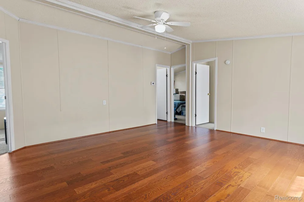351 North Squirrel Rd #38 Auburn Hills City, MI 48326