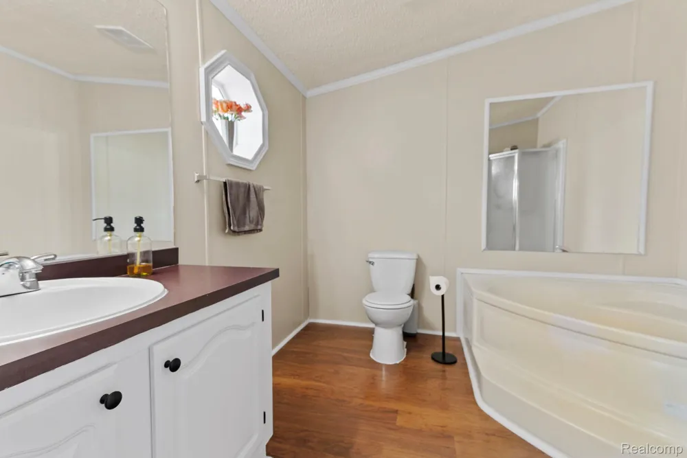 351 North Squirrel Rd #38 Auburn Hills City, MI 48326