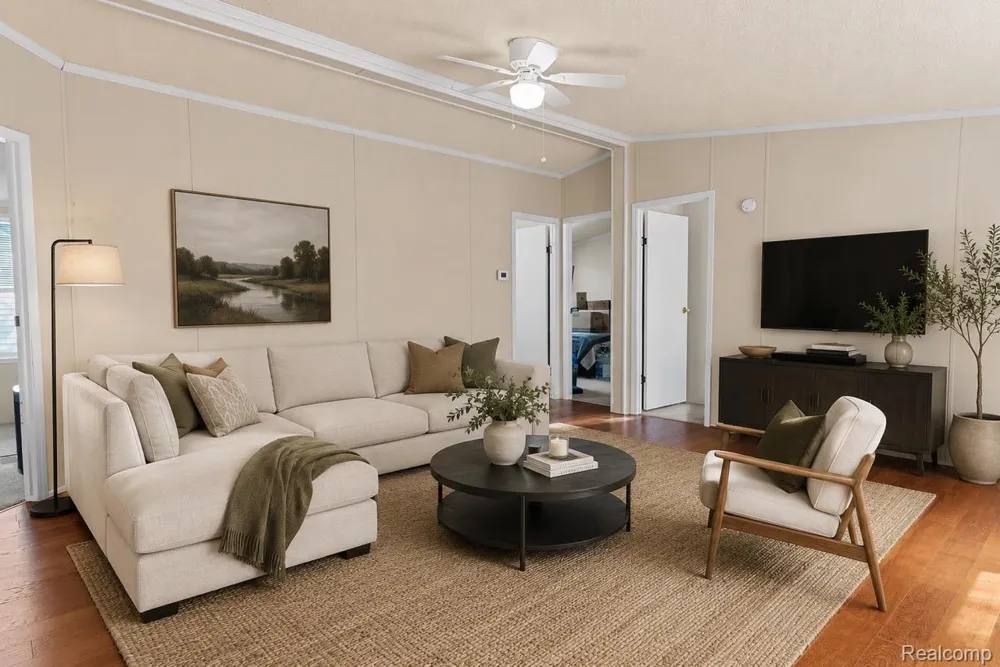351 North Squirrel Rd #38 Auburn Hills City, MI 48326