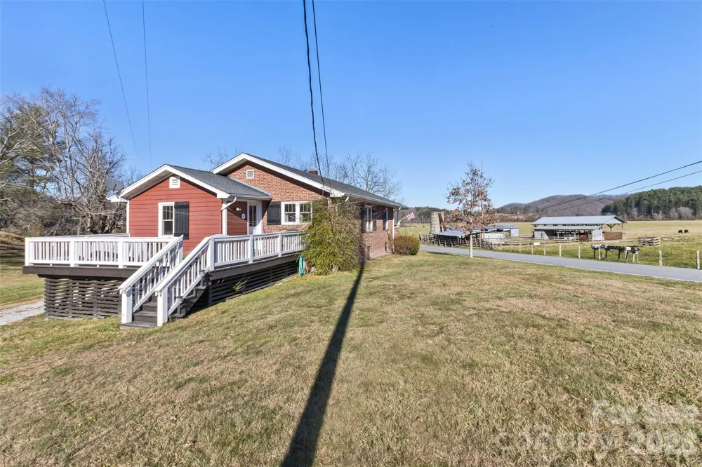 522 Calvert Road Brevard, NC 28712
