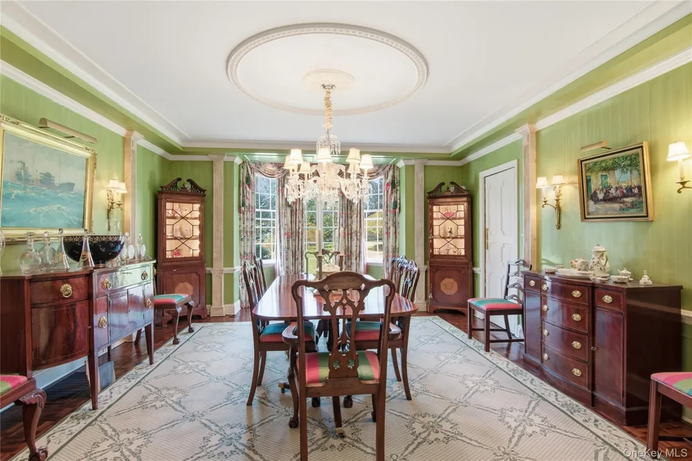 285 Piping Rock Road Locust Valley, NY 11560