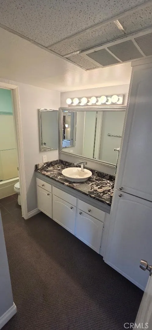 2867 S Fairview #F Santa Ana, CA 92704