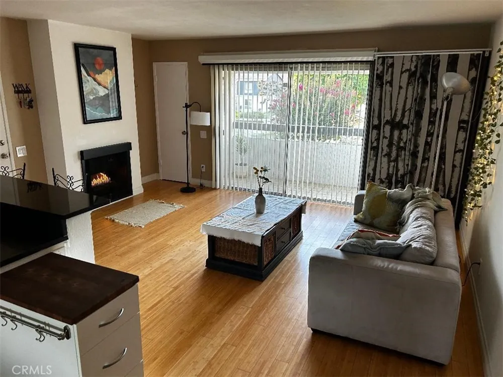 2867 S Fairview #F Santa Ana, CA 92704