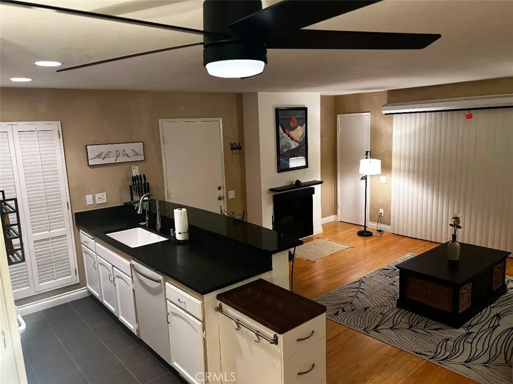 2867 S Fairview #F Santa Ana, CA 92704