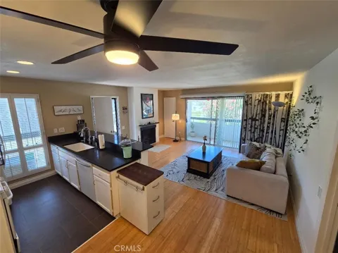 2867 S Fairview #F