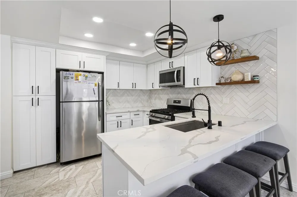 11 Wildflower Pl Pomona, CA 91766