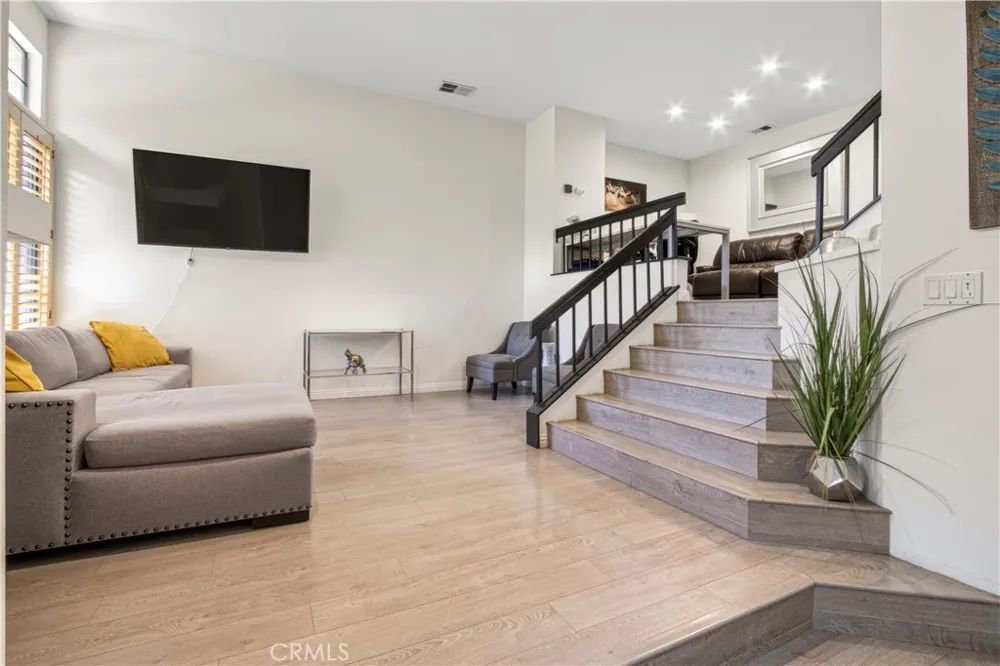 11 Wildflower Pl Pomona, CA 91766