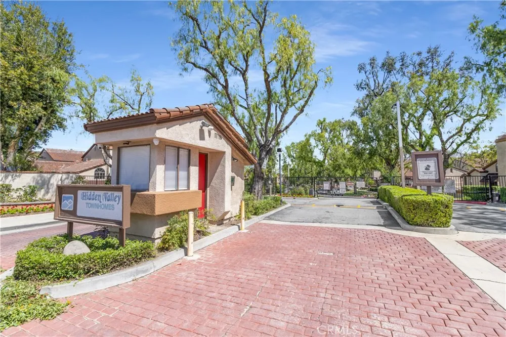 11 Wildflower Pl Pomona, CA 91766