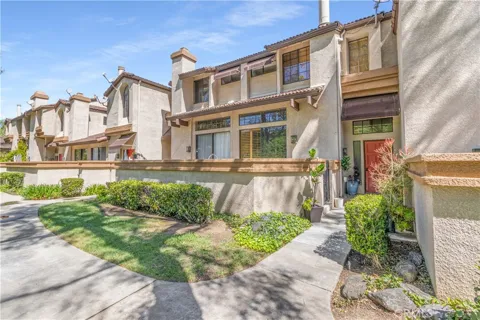 11 Wildflower Pl
