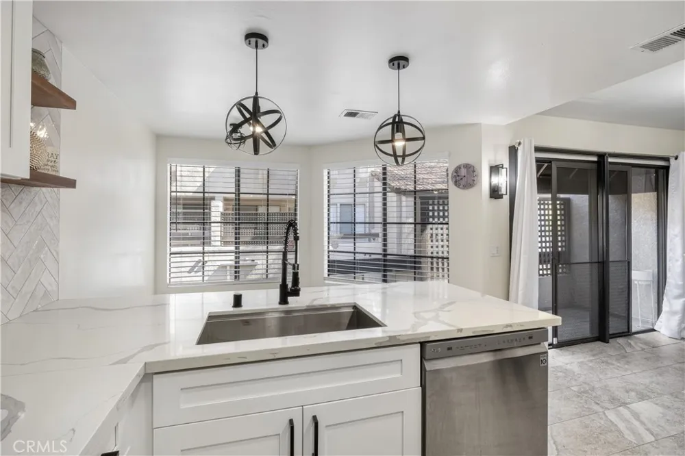 11 Wildflower Pl Pomona, CA 91766