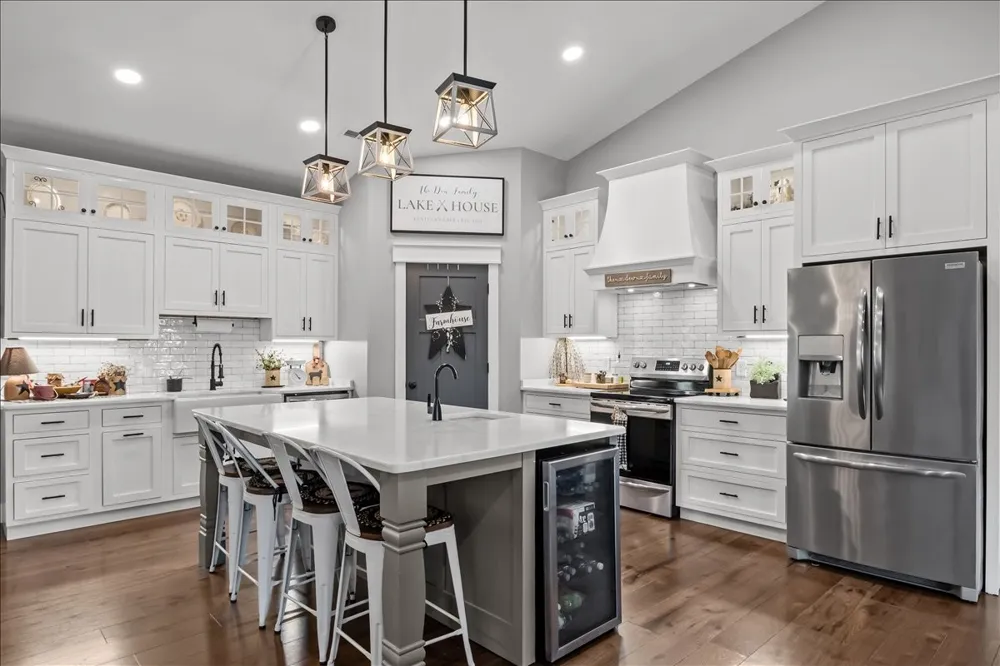 1016 Pointe of View Ln Stewart, TN 37175