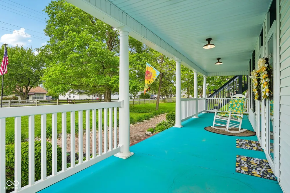 211 Whiteland Road Whiteland, IN 46184