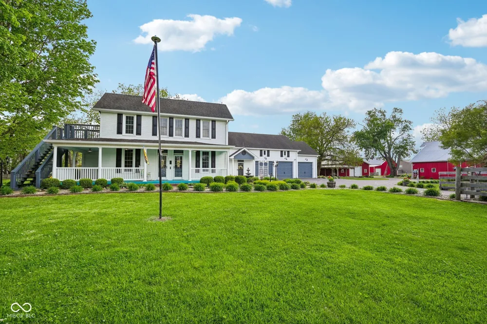 211 Whiteland Road Whiteland, IN 46184