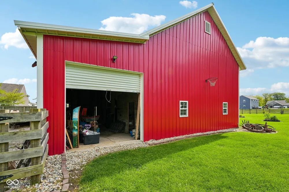 211 Whiteland Road Whiteland, IN 46184