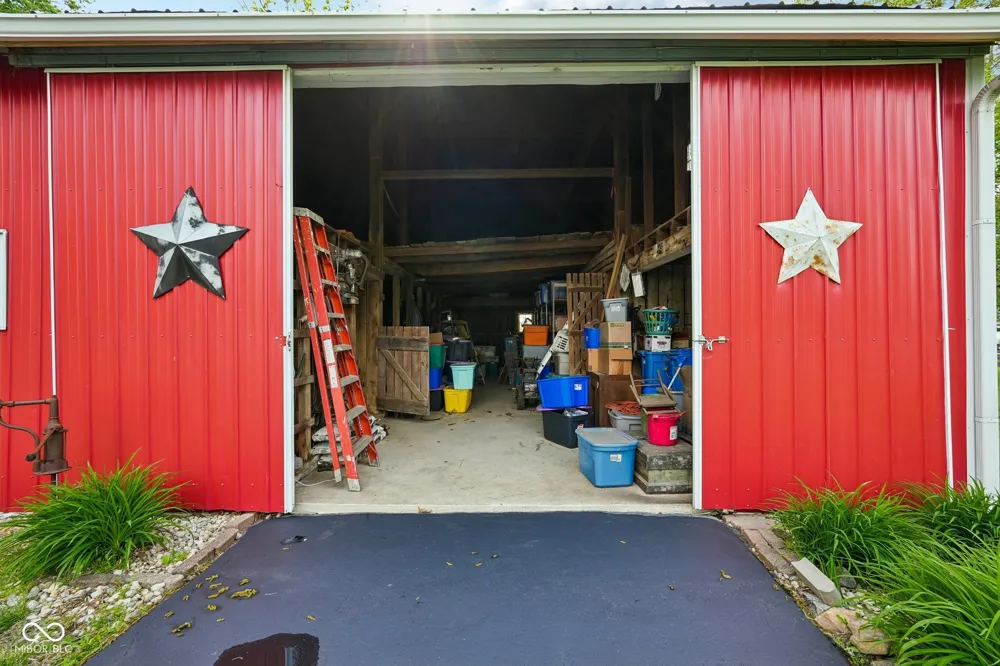 211 Whiteland Road Whiteland, IN 46184