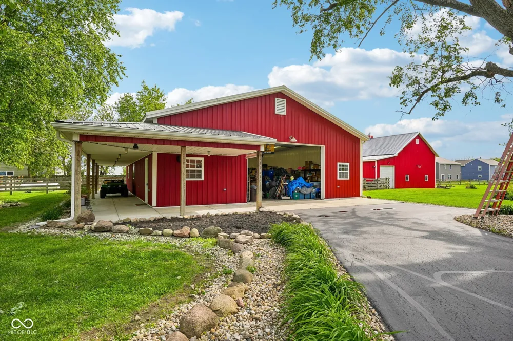 211 Whiteland Road Whiteland, IN 46184