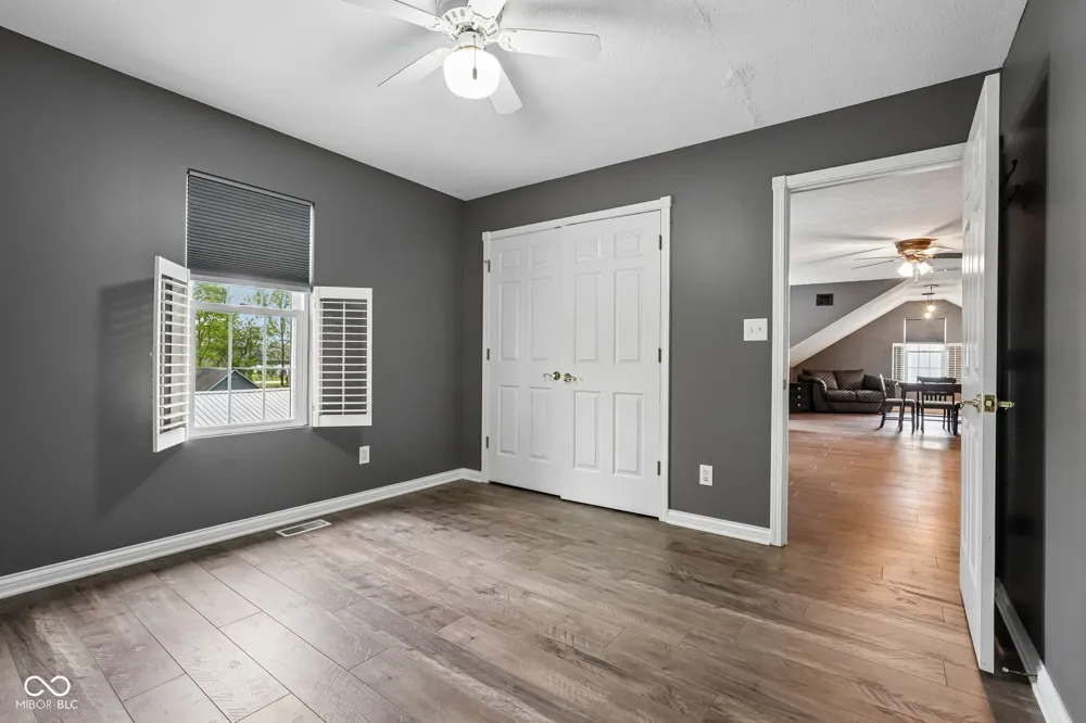 211 Whiteland Road Whiteland, IN 46184
