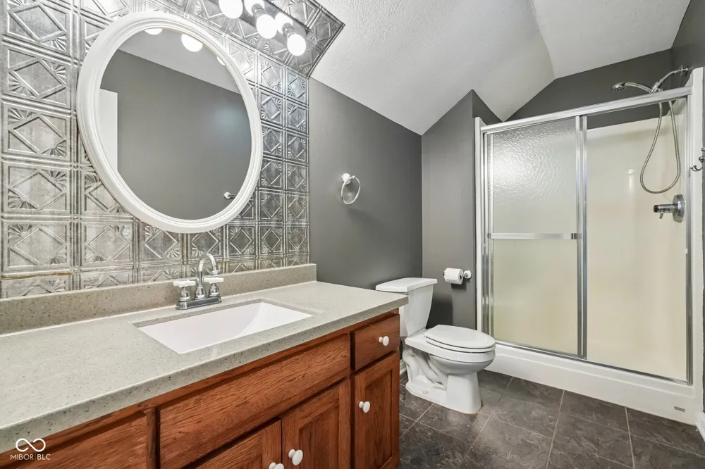 211 Whiteland Road Whiteland, IN 46184
