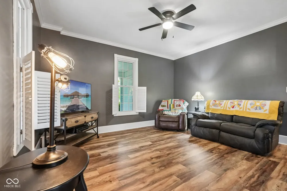 211 Whiteland Road Whiteland, IN 46184