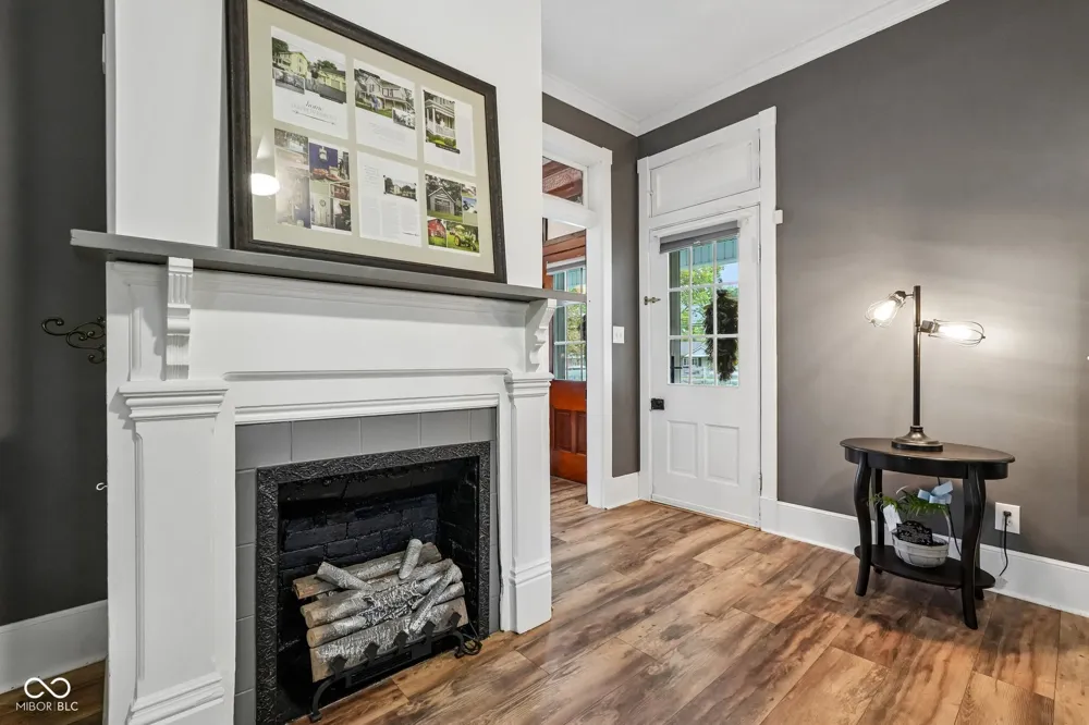211 Whiteland Road Whiteland, IN 46184