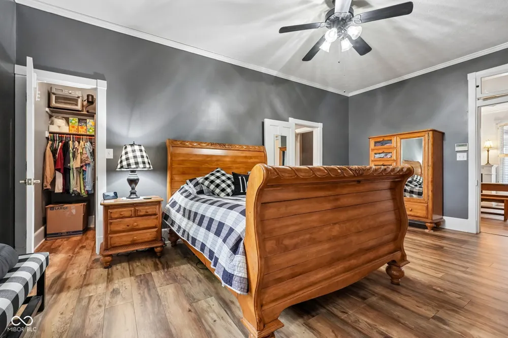 211 Whiteland Road Whiteland, IN 46184