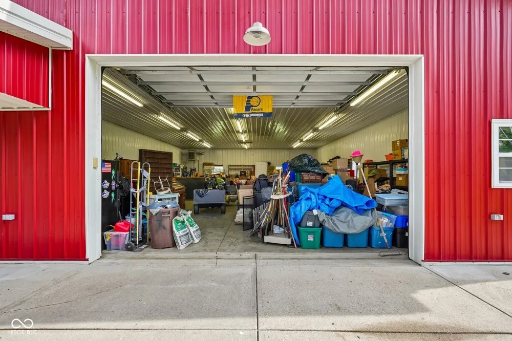 211 Whiteland Road Whiteland, IN 46184