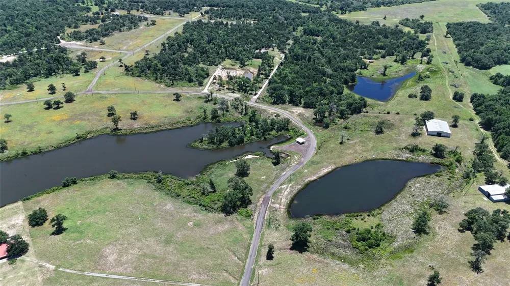 3803 Pr 4100 Marquez, TX 77865