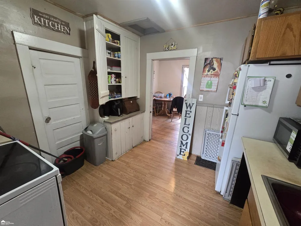 258 E State Road Montrose City, MI 48457