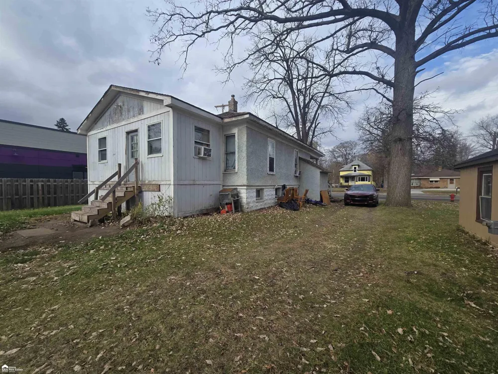 258 E State Road Montrose City, MI 48457
