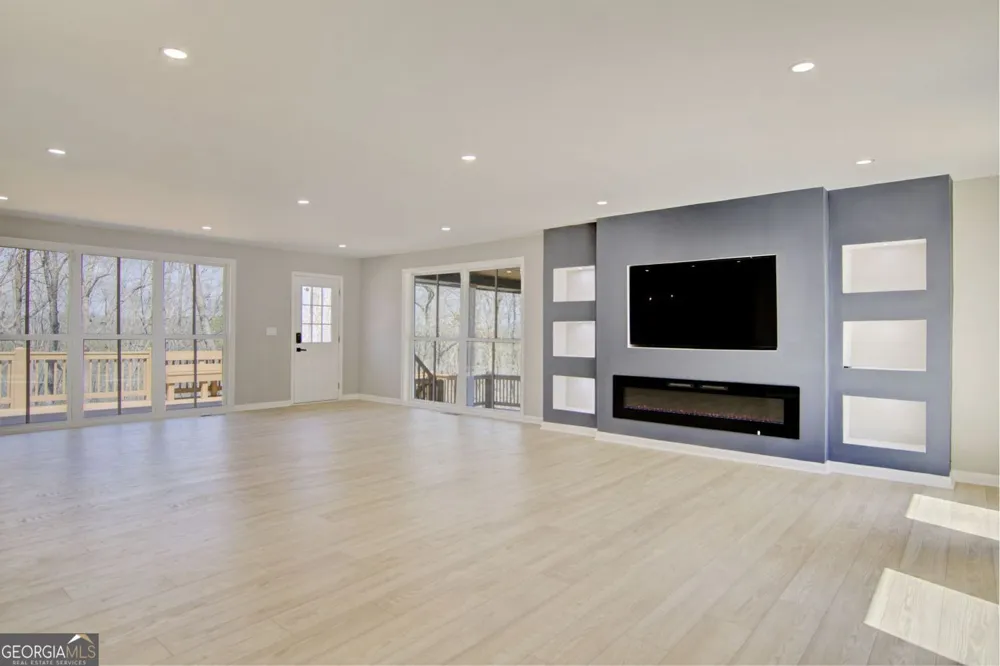 66 Cosmo PL Dahlonega, GA 30533